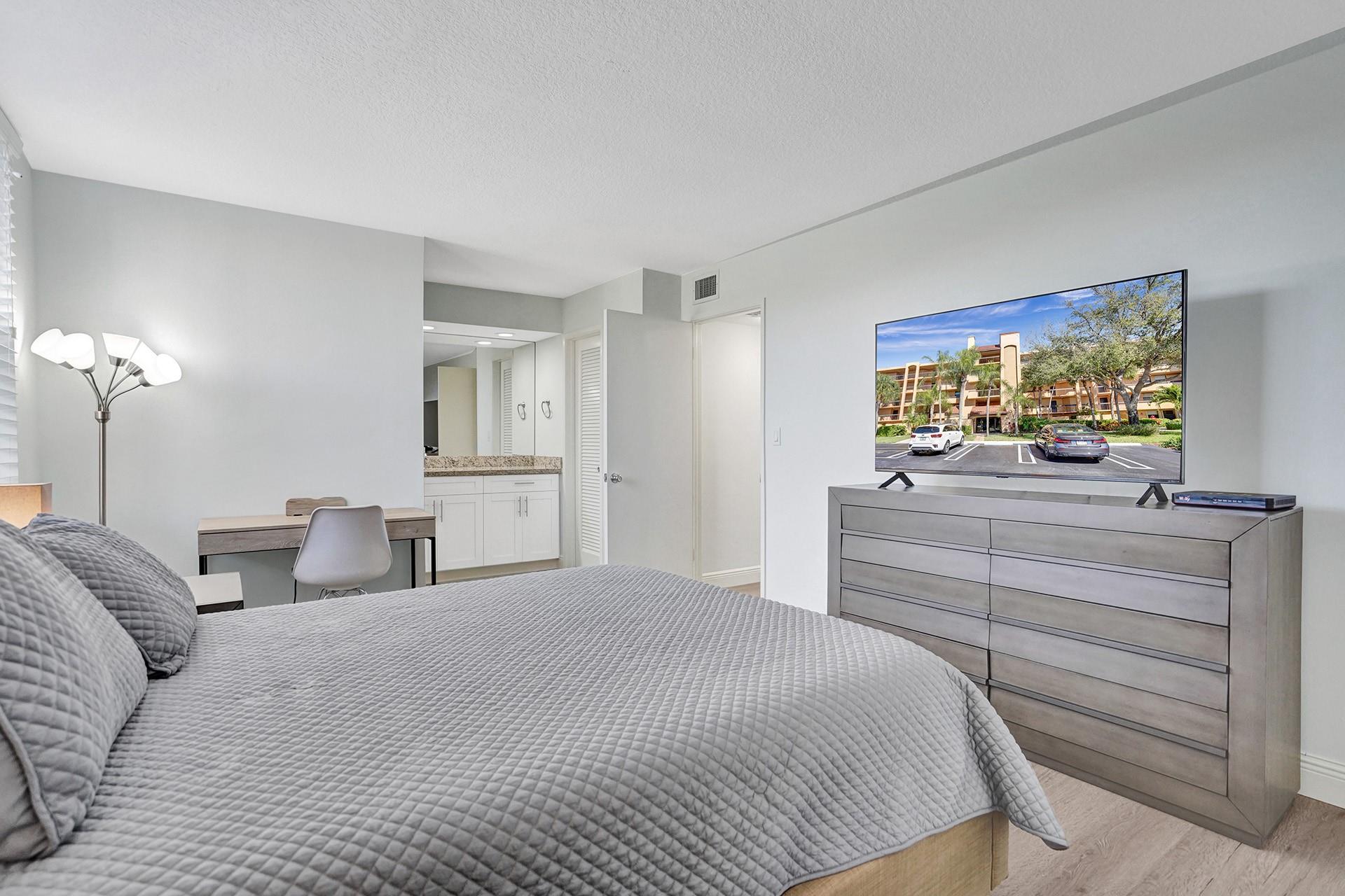 LAVERS DELRAY RACQUET CLU - Residential Lease