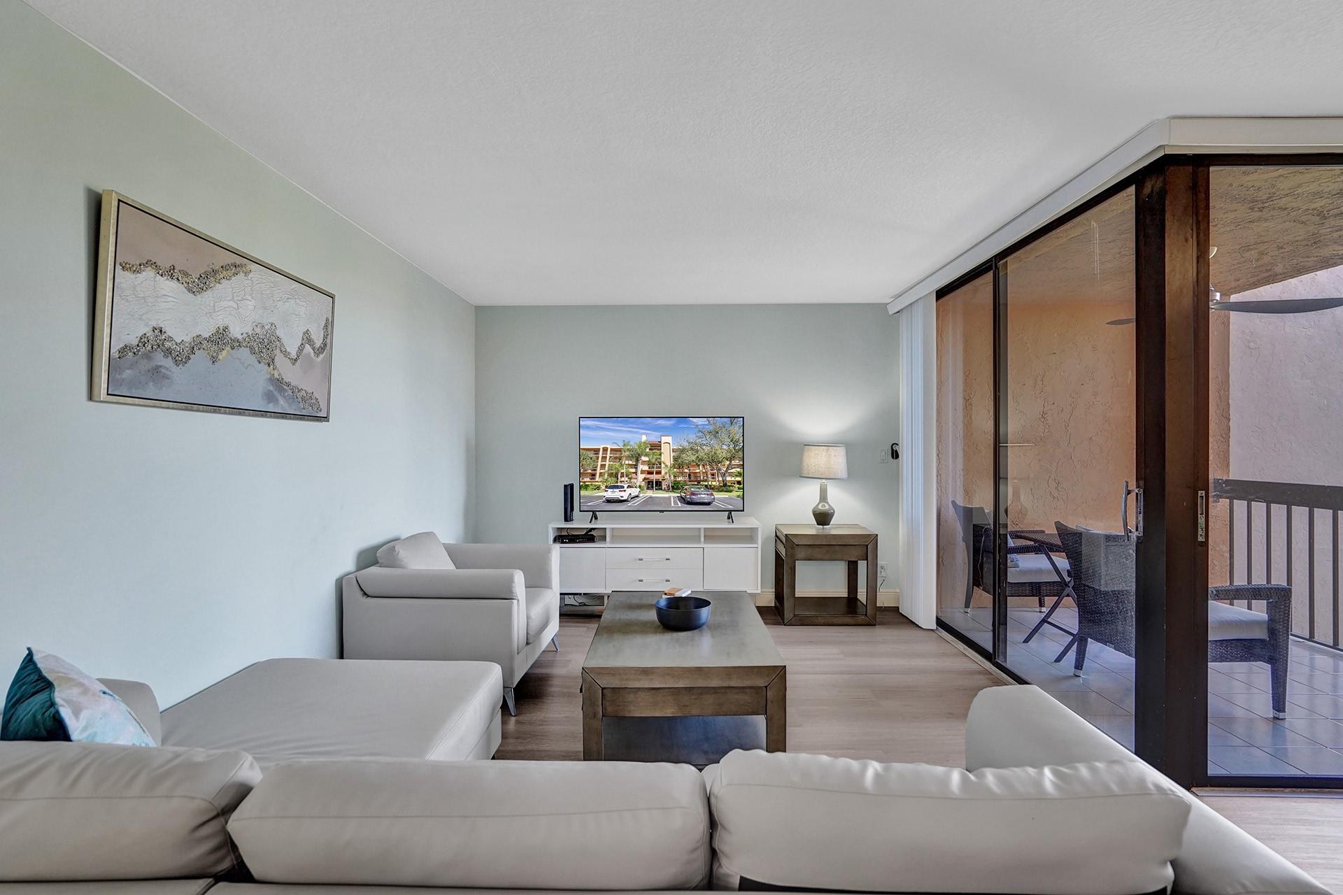 LAVERS DELRAY RACQUET CLU - Residential Lease