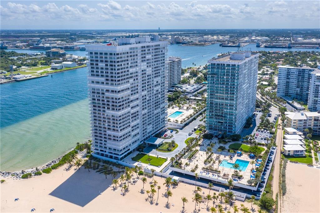 Point of Americas II - Residential