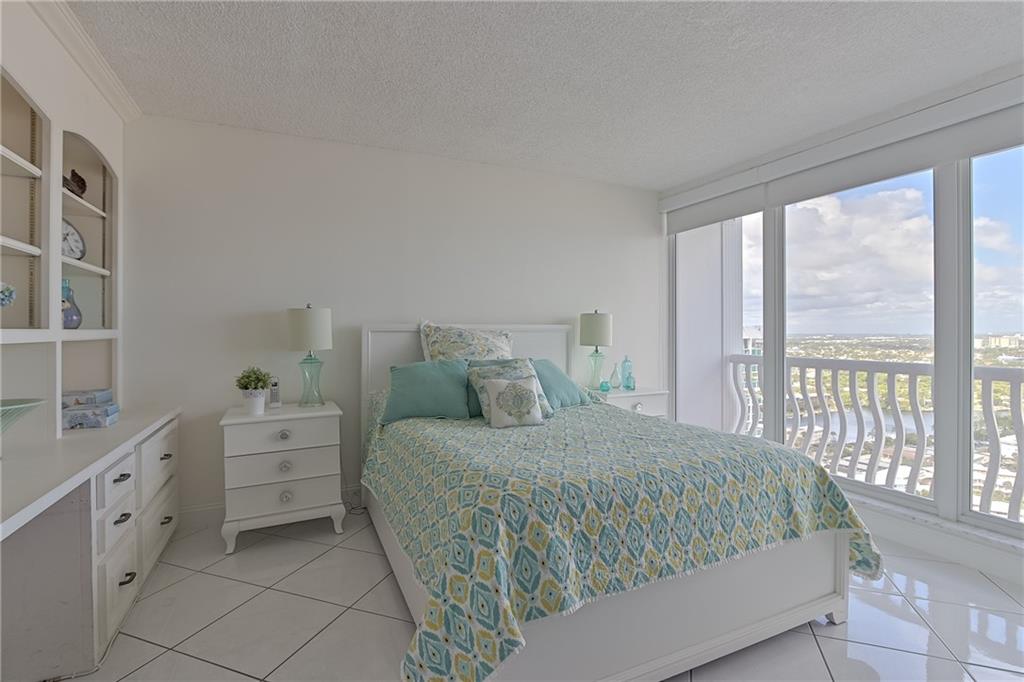 Point of Americas II - Residential