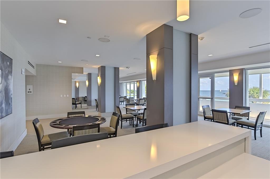 Point of Americas II - Residential