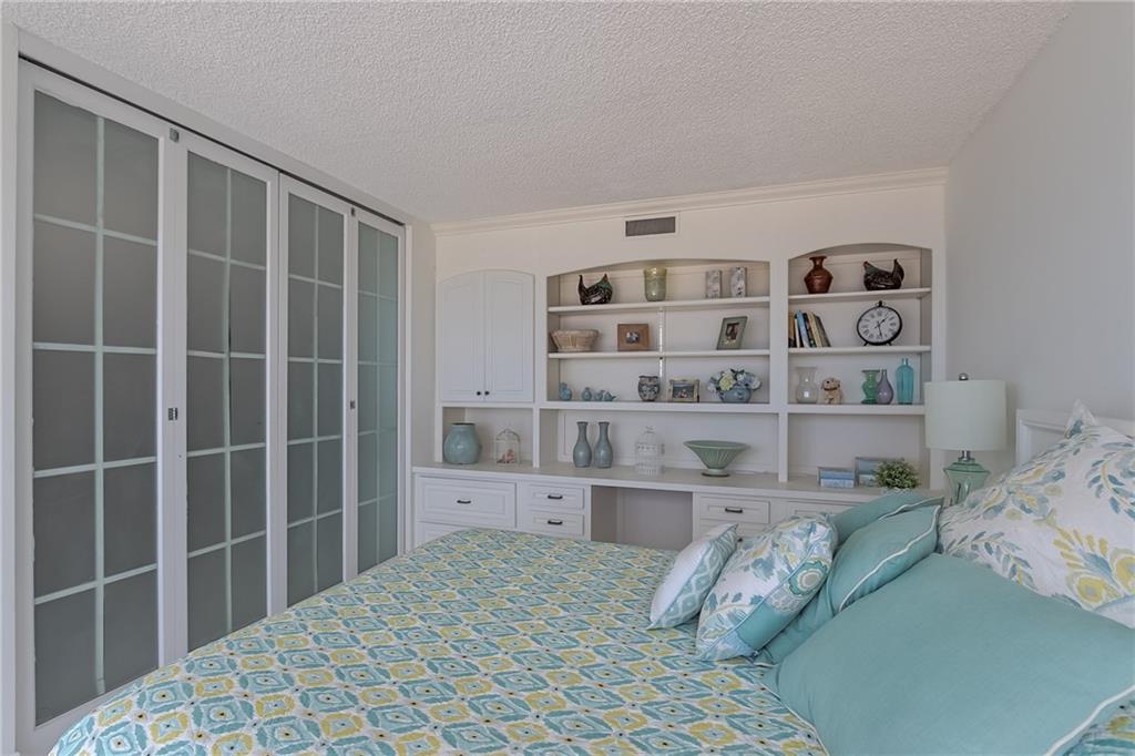 Point of Americas II - Residential