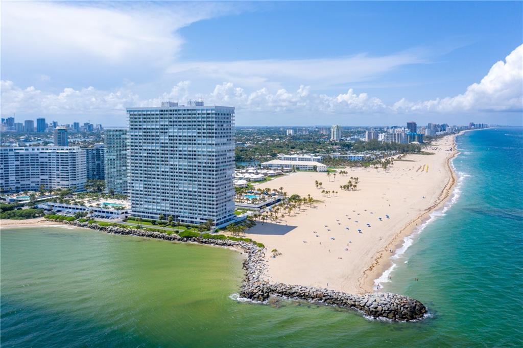 Point of Americas II - Residential