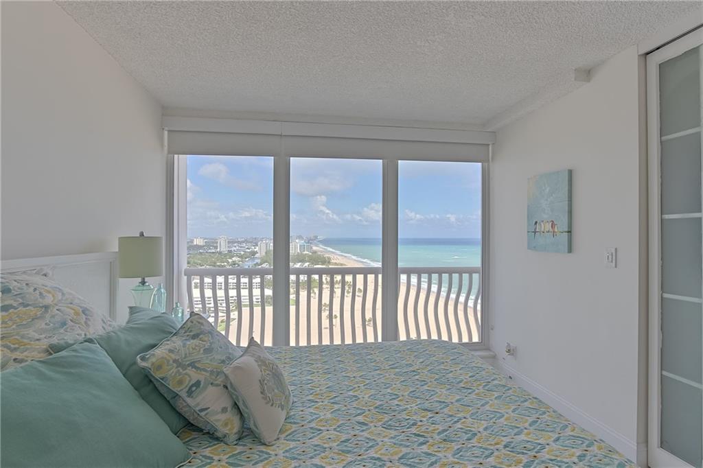 Point of Americas II - Residential