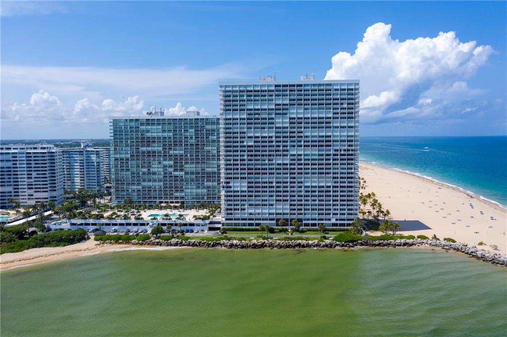 Point of Americas II - Residential