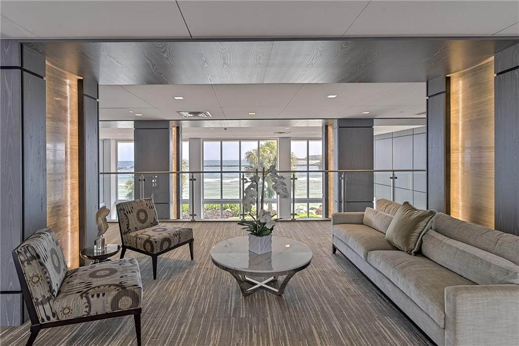 Point of Americas II - Residential
