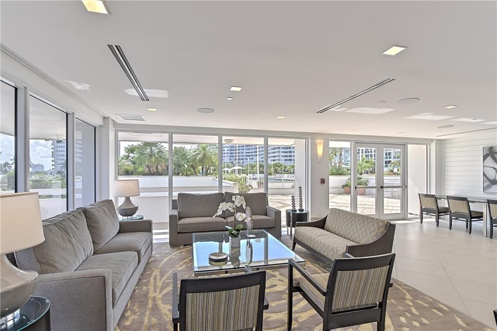 Point of Americas II - Residential