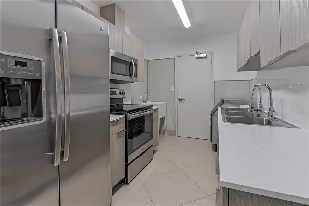 Point of Americas II - Residential