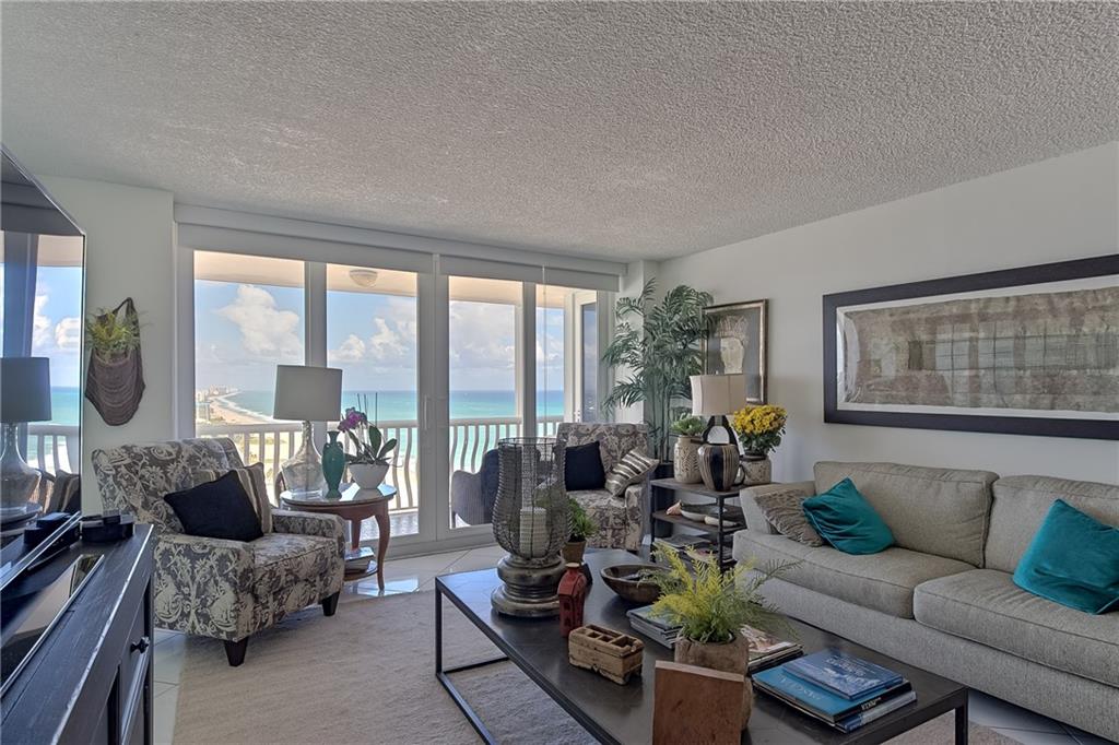 Point of Americas II - Residential