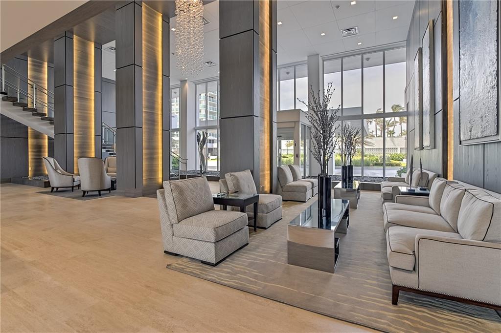 Point of Americas II - Residential
