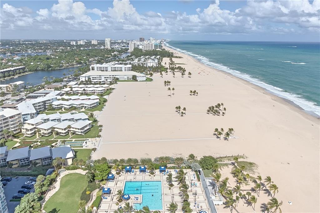 Point of Americas II - Residential