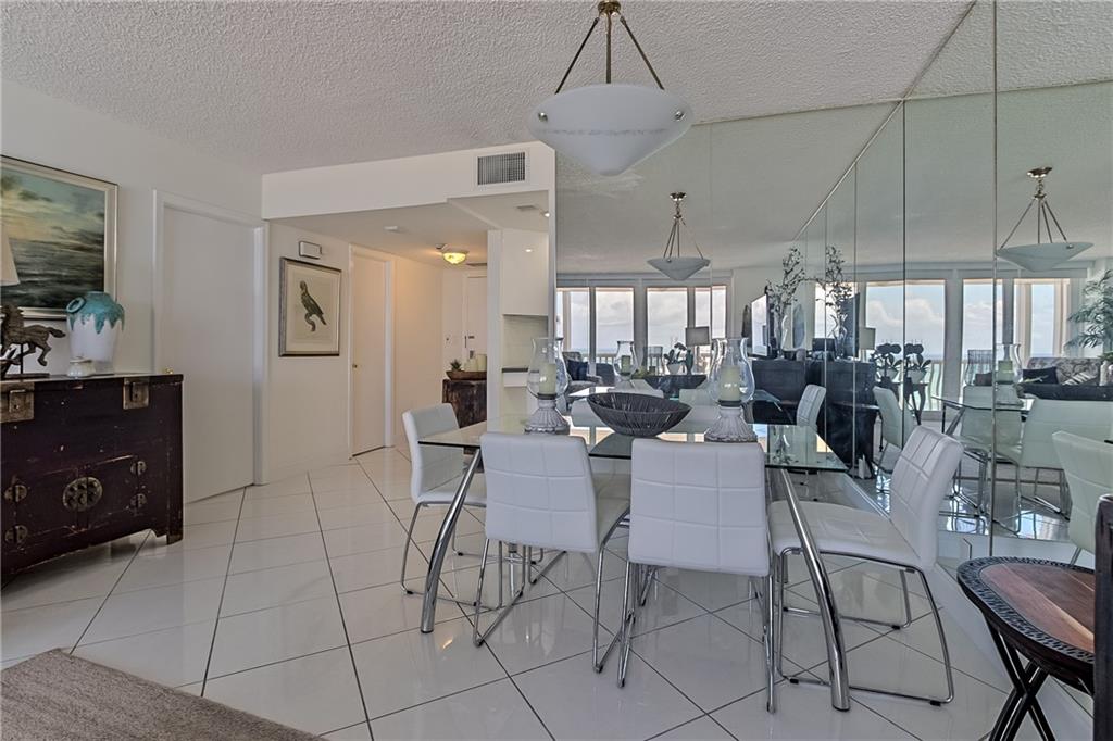 Point of Americas II - Residential