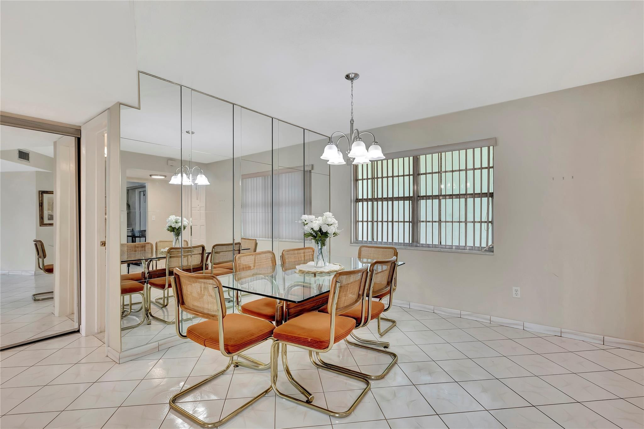 Emerald condo - Residential