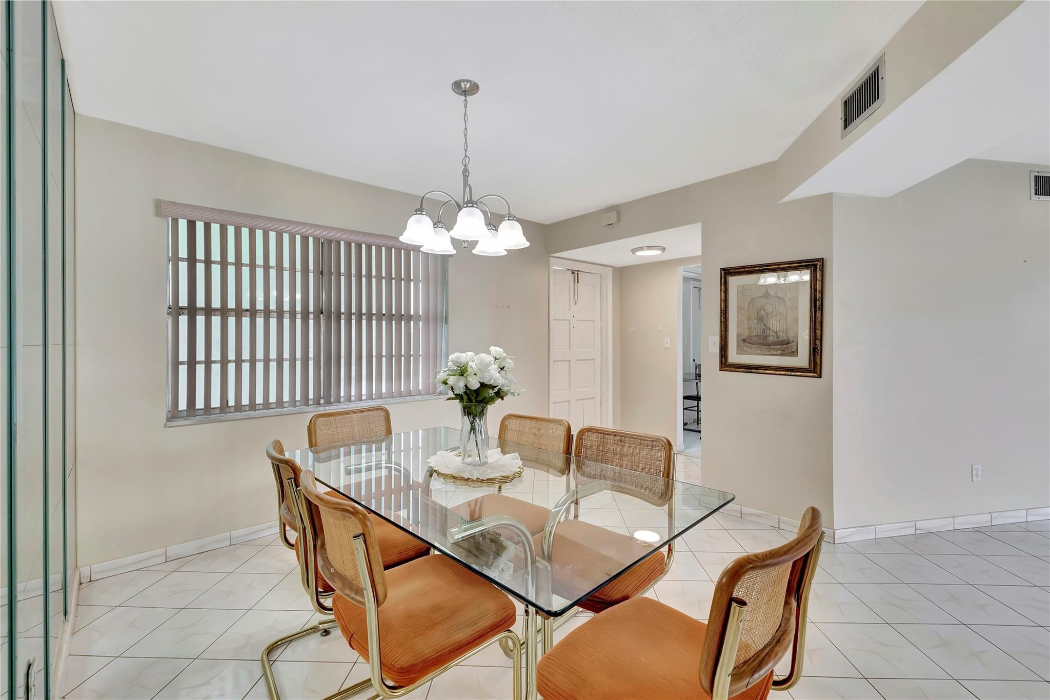 Emerald condo - Residential