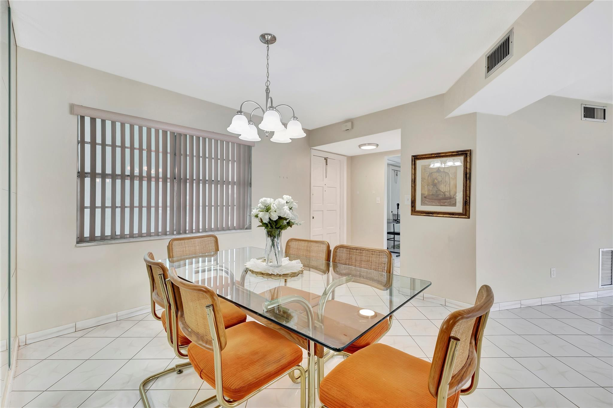 Emerald condo - Residential