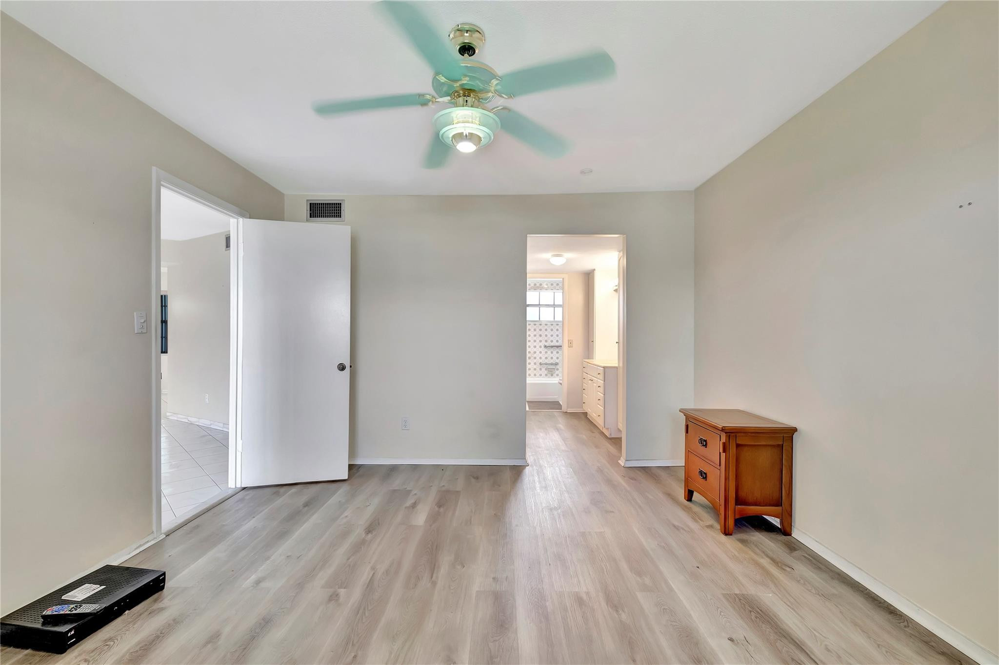 Emerald condo - Residential