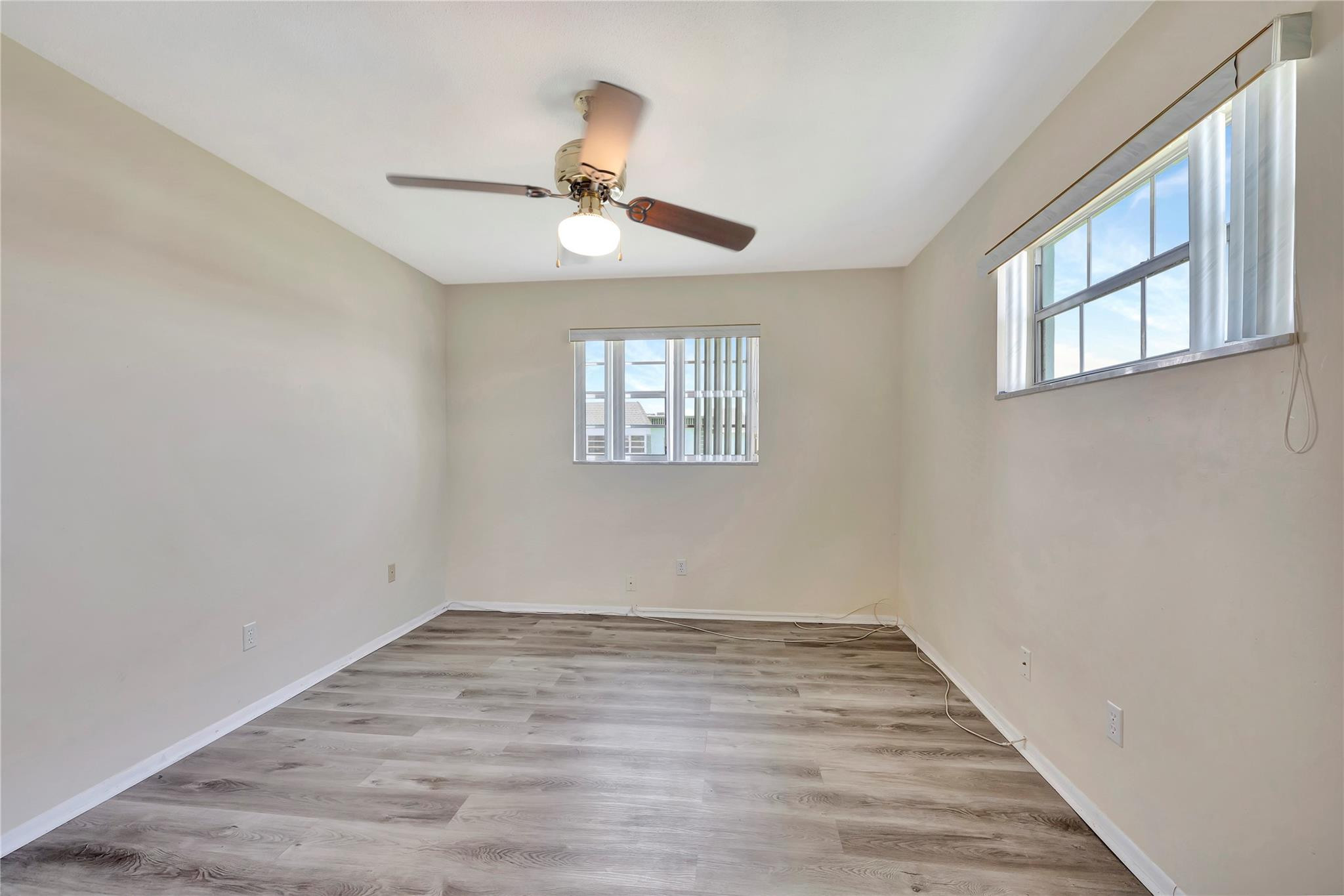 Emerald condo - Residential