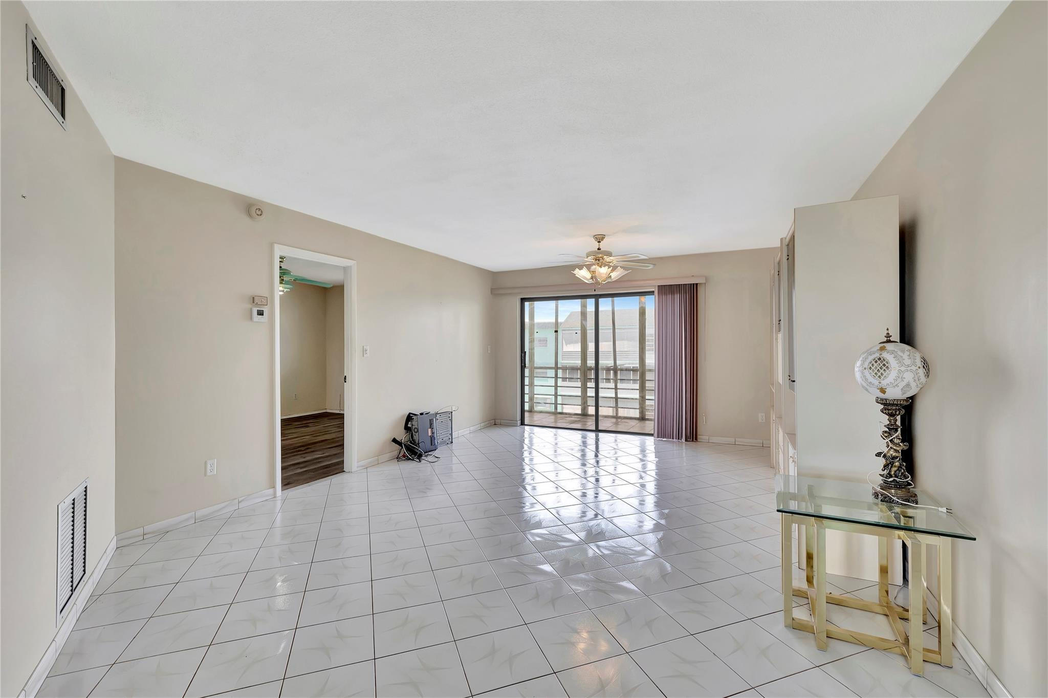 Emerald condo - Residential