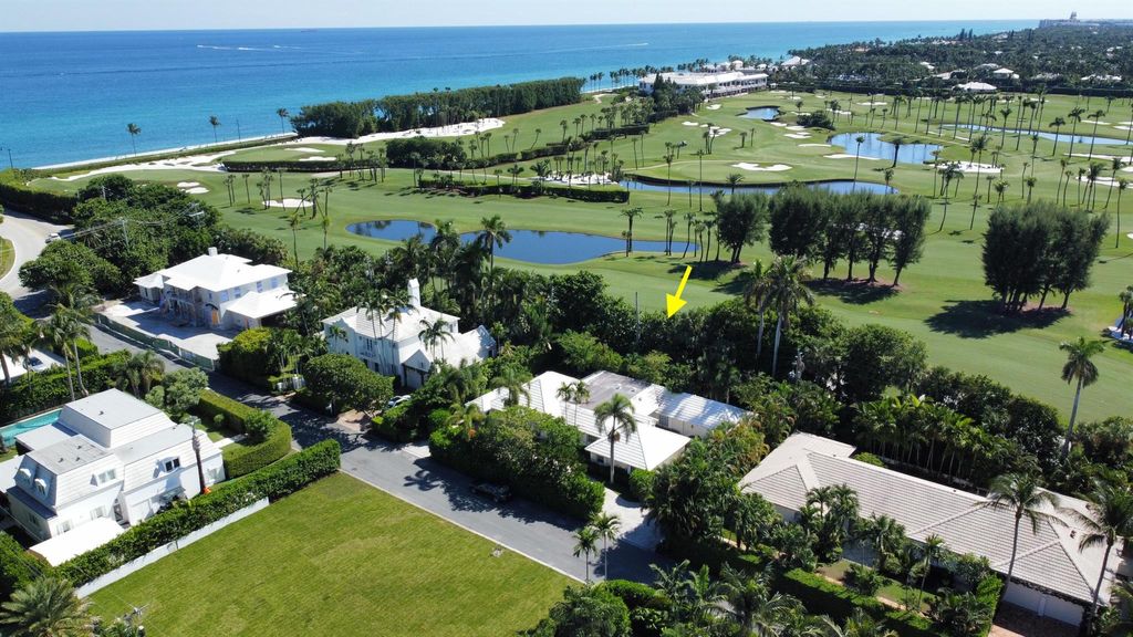 Photo of 216 Bahama Lane, Palm Beach, FL 33480 (MLS # R11023419)