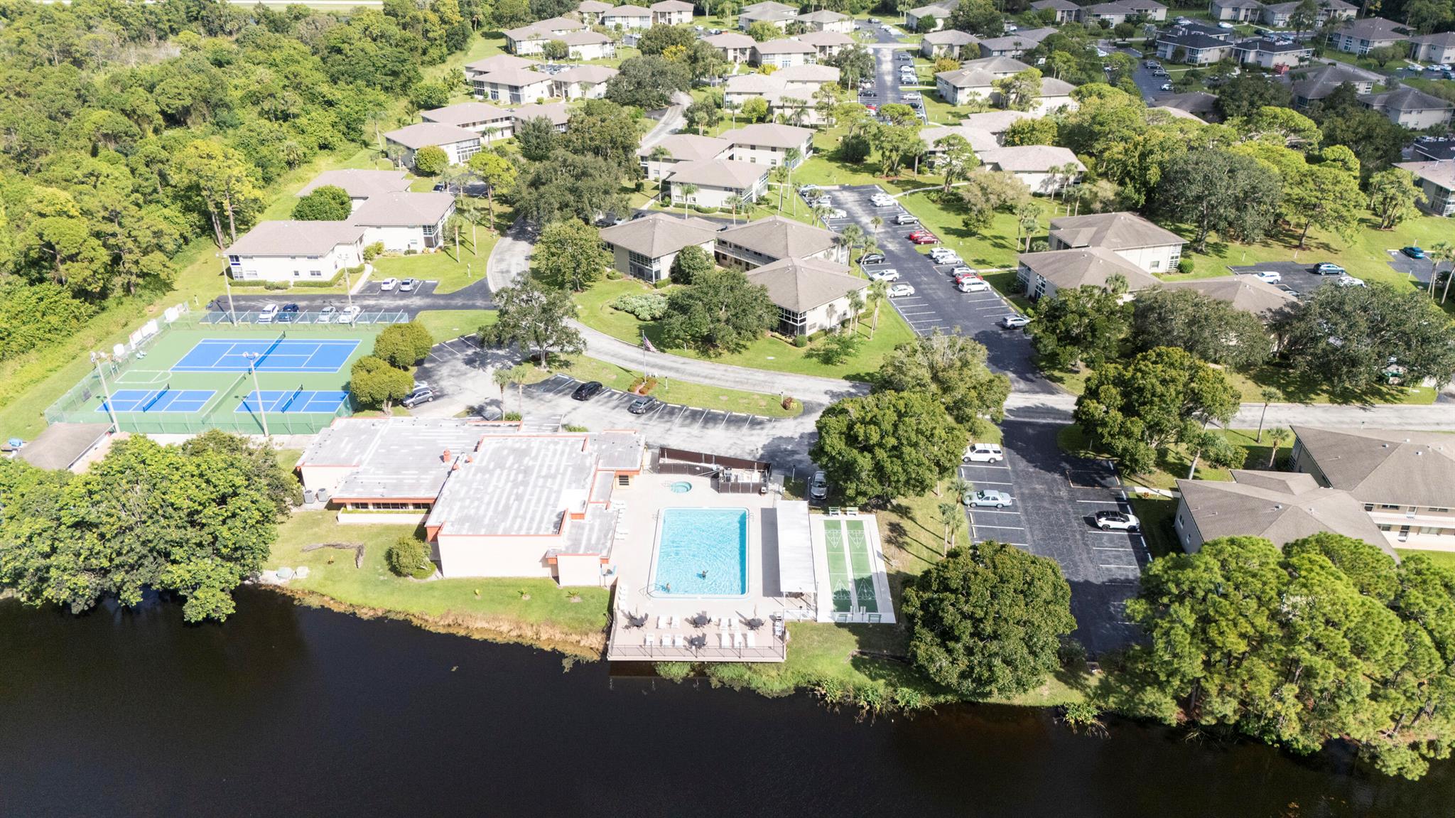 VISTA ST LUCIE BUILDINGS - Residential
