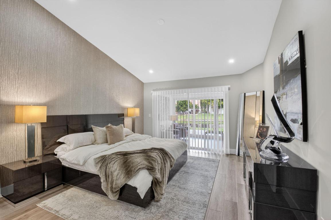 Emerald Pointe - Residential