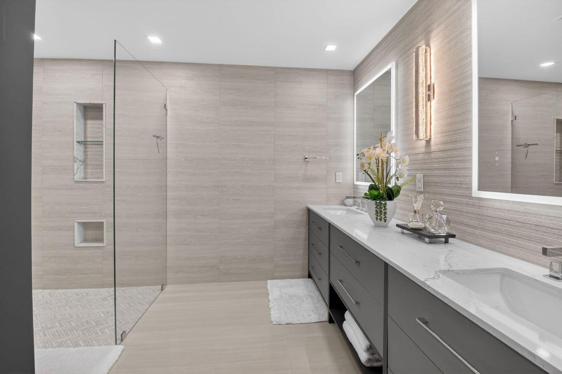 Emerald Pointe - Residential