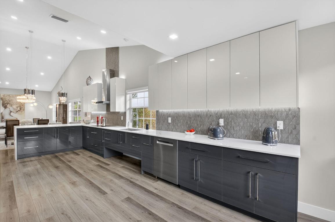 Emerald Pointe - Residential