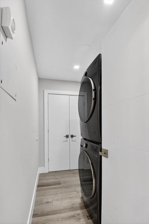 Emerald Pointe - Residential