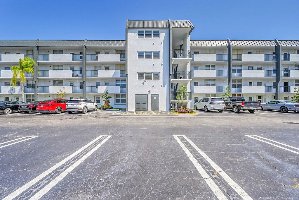 Photo of 777 S Federal Highway #O203, Pompano Beach, FL 33062 (MLS # B26010499)