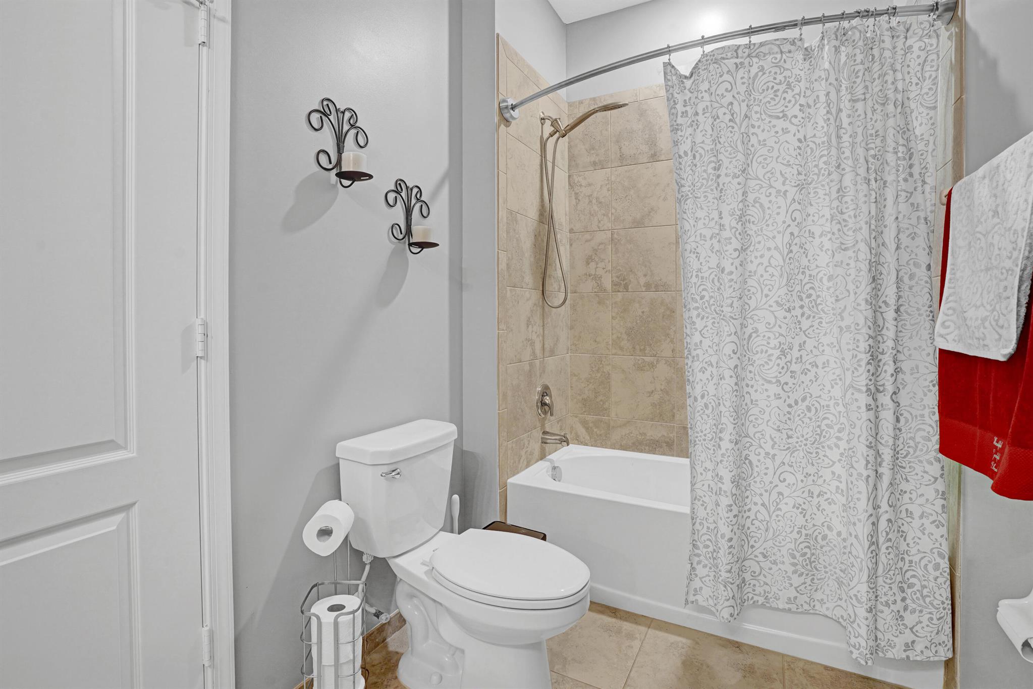 VERONA TRACE SUB & THE VI - Residential