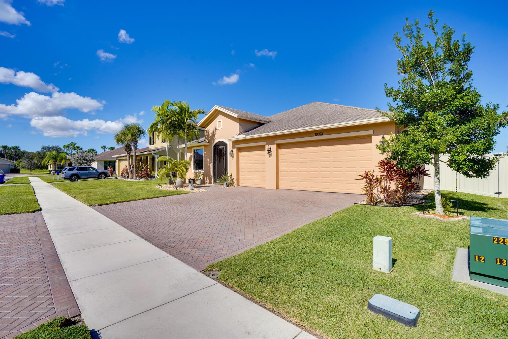 VERONA TRACE SUB & THE VI - Residential