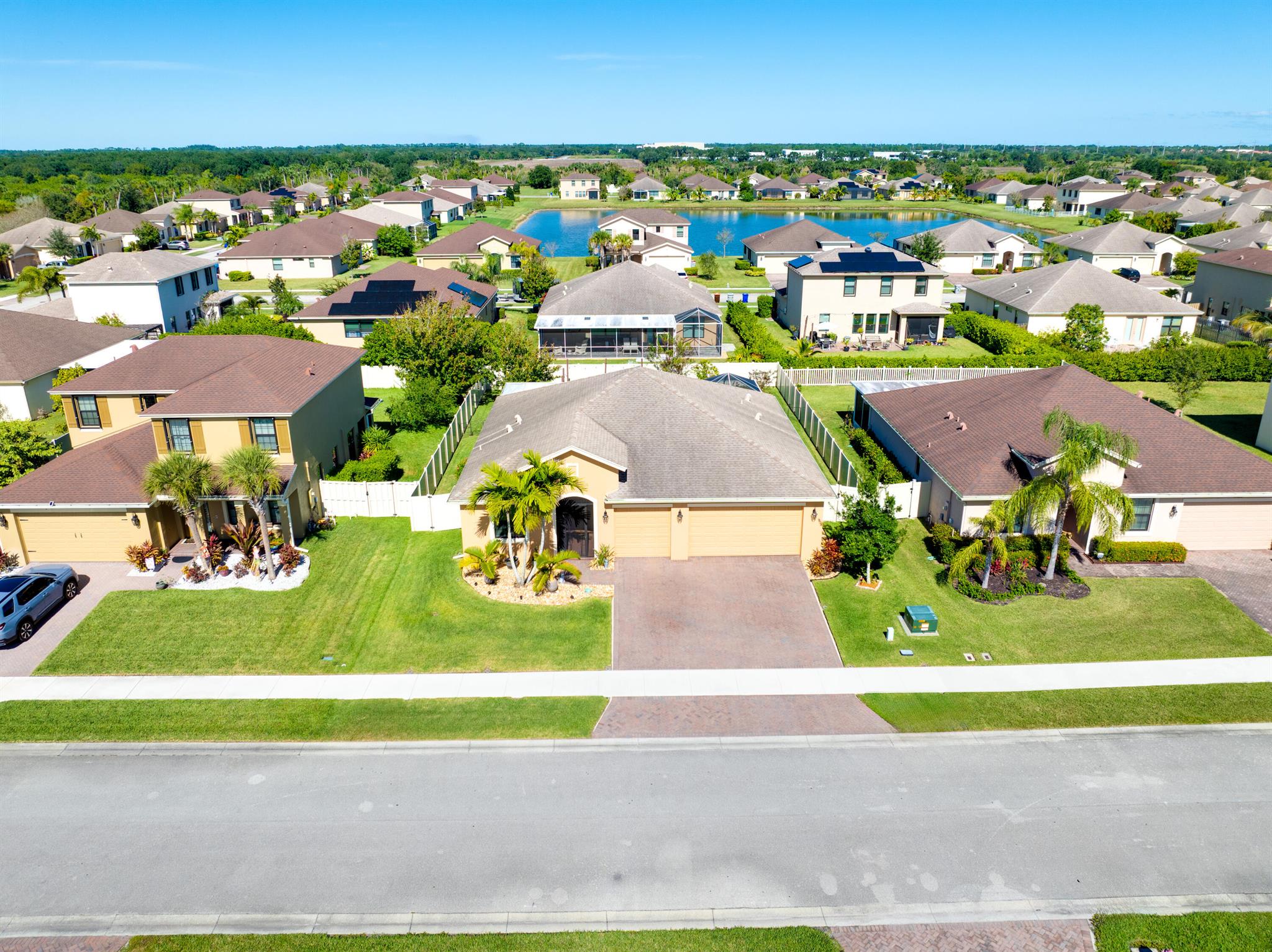 VERONA TRACE SUB & THE VI - Residential