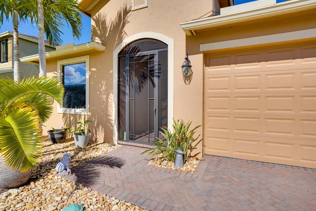 Photo of 10022 W Verona Circle, Vero Beach, FL 32966 (MLS # R11140899)