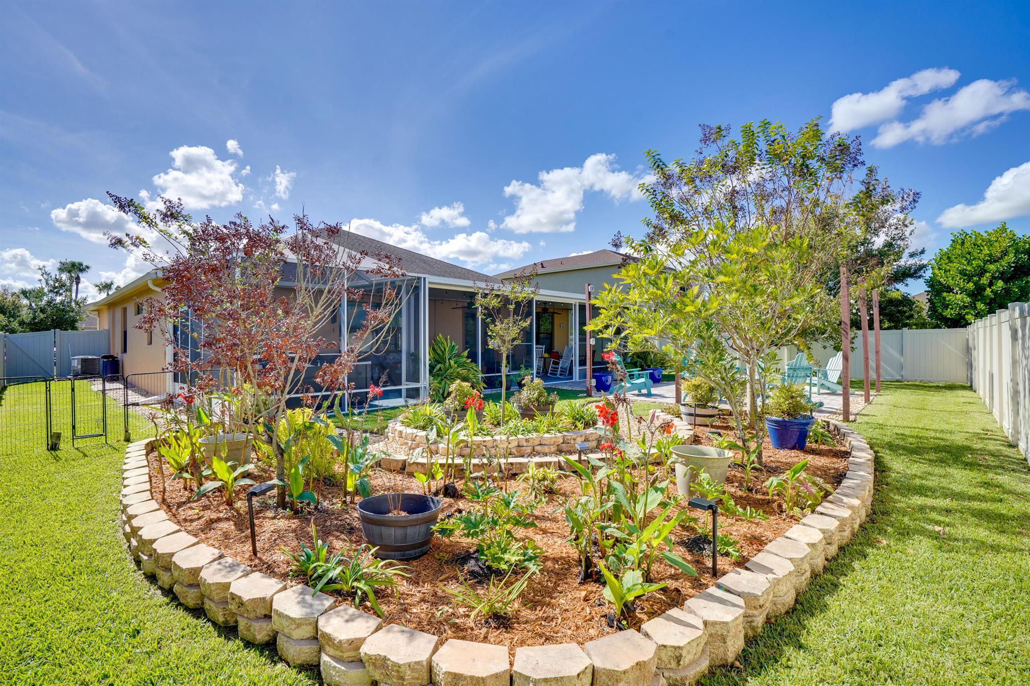 VERONA TRACE SUB & THE VI - Residential