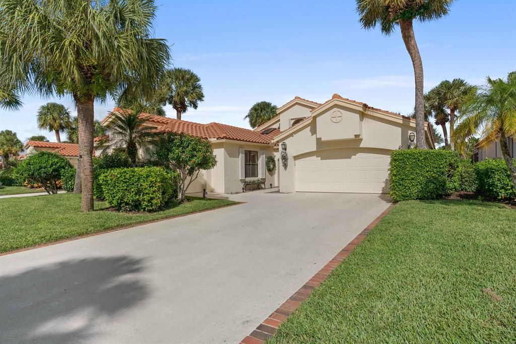 Photo of 16662 Hidden Cove Drive, Jupiter, FL 33477 (MLS # R10849585)