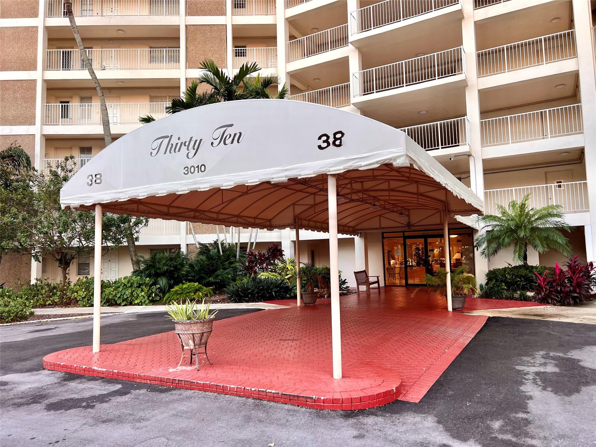 3010 N COURSE Drive 511