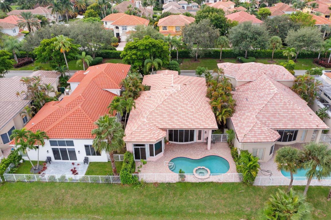 ISLAND IN THE GROVE - Residential Lease