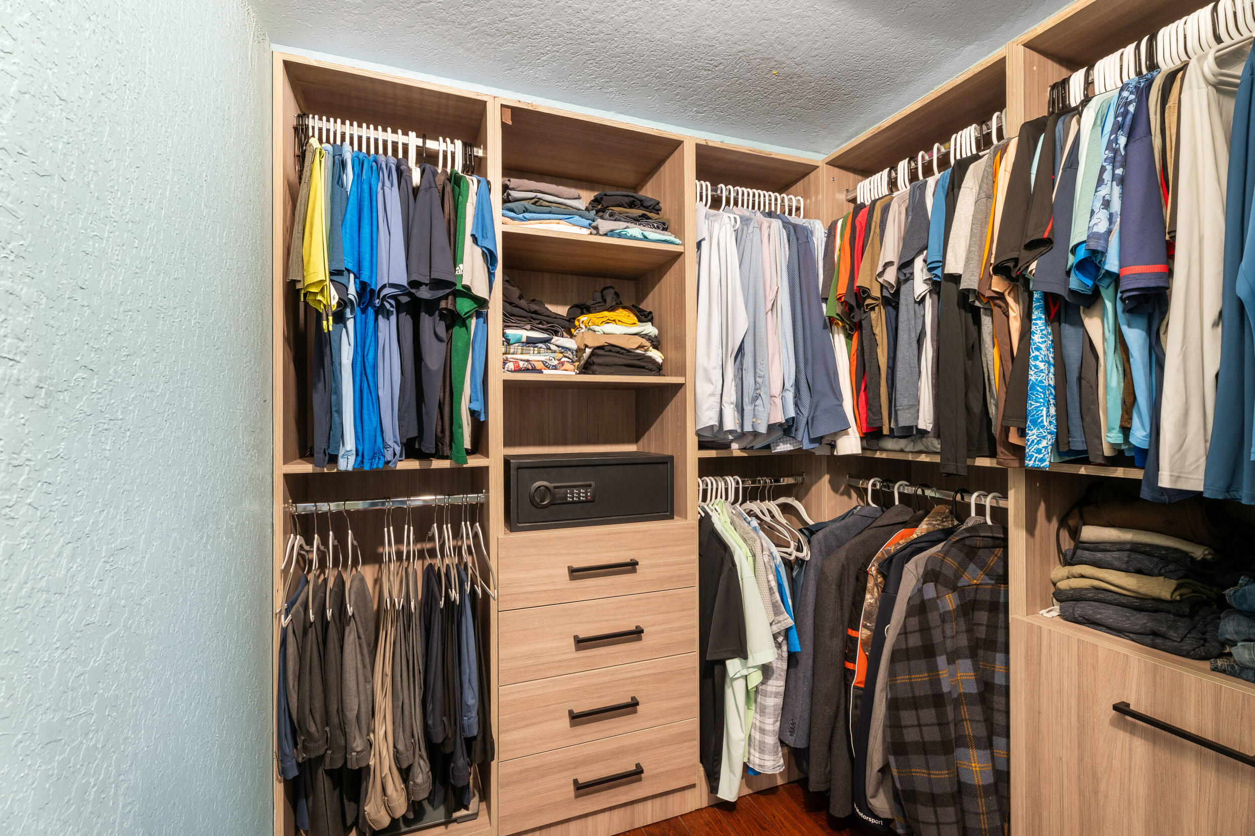 MARTINS CROSSING - Residential