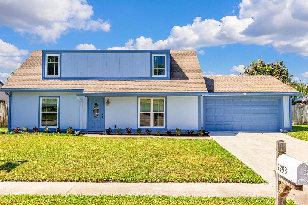 Photo of 9298 Longmeadow Circle, Boynton Beach, FL 33436 (MLS # R11060724)