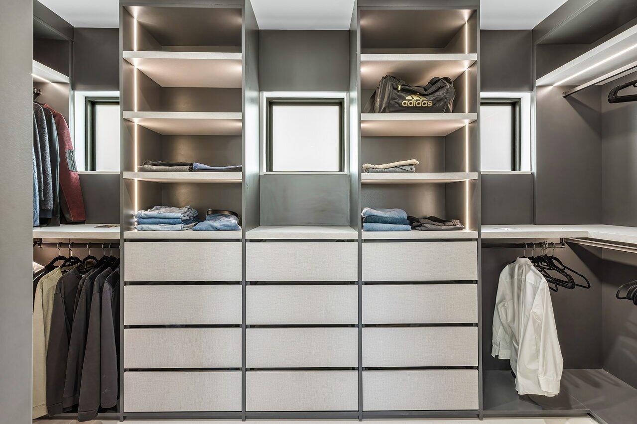 DELRAY LAKES ESTATES - Residential