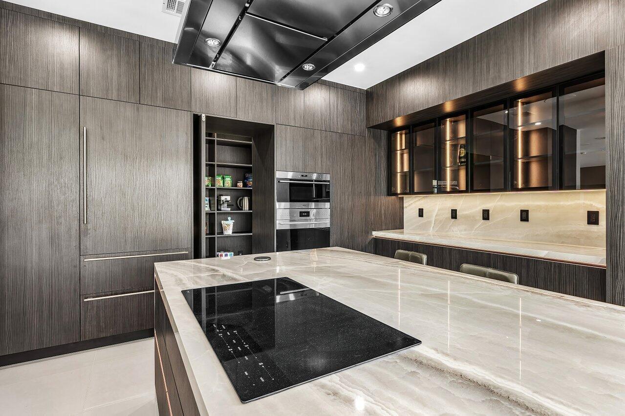 DELRAY LAKES ESTATES - Residential