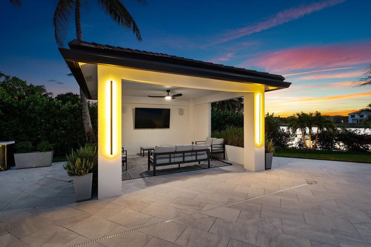 DELRAY LAKES ESTATES - Residential