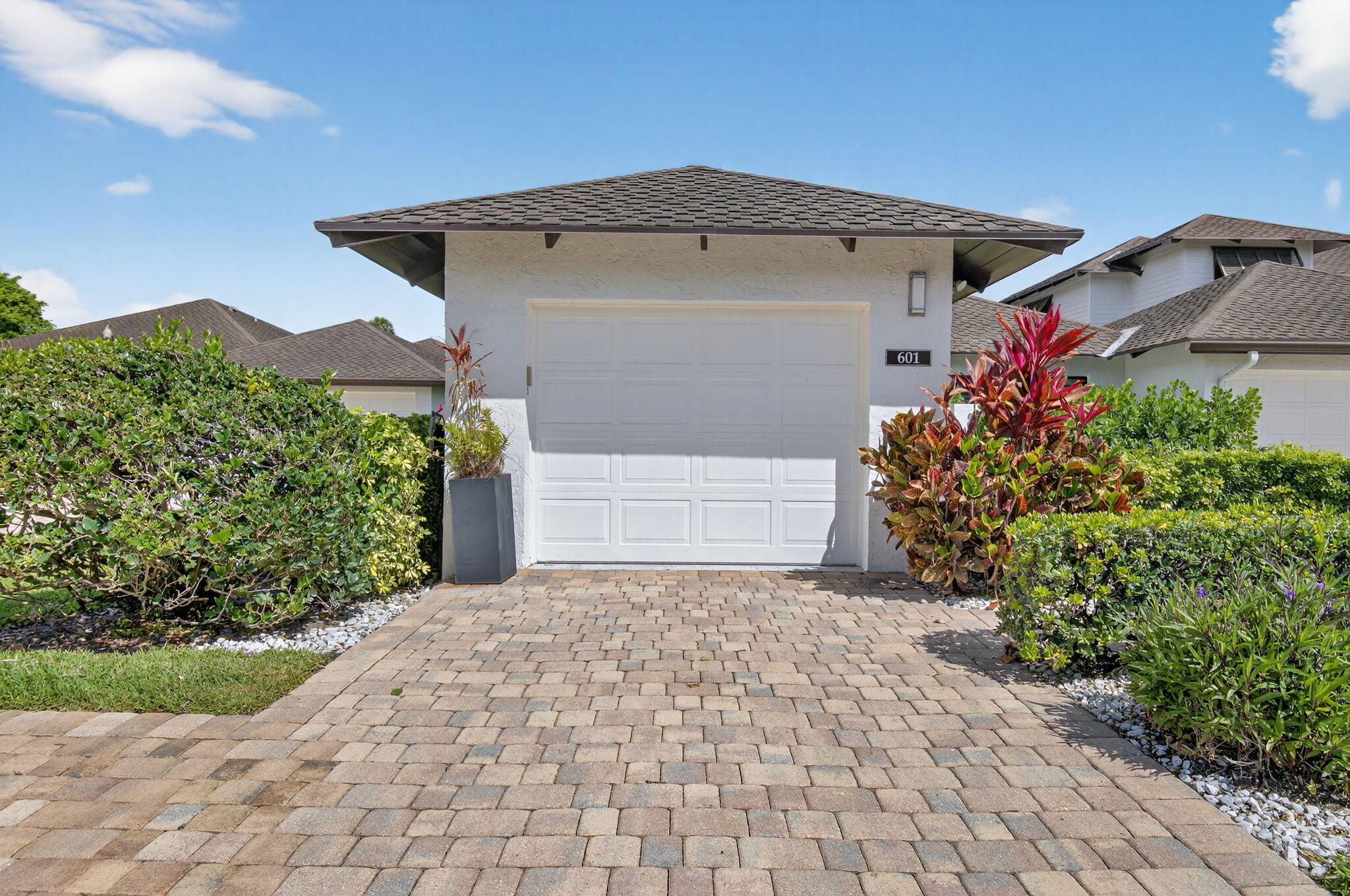 19699 Waters Pond Lane 601