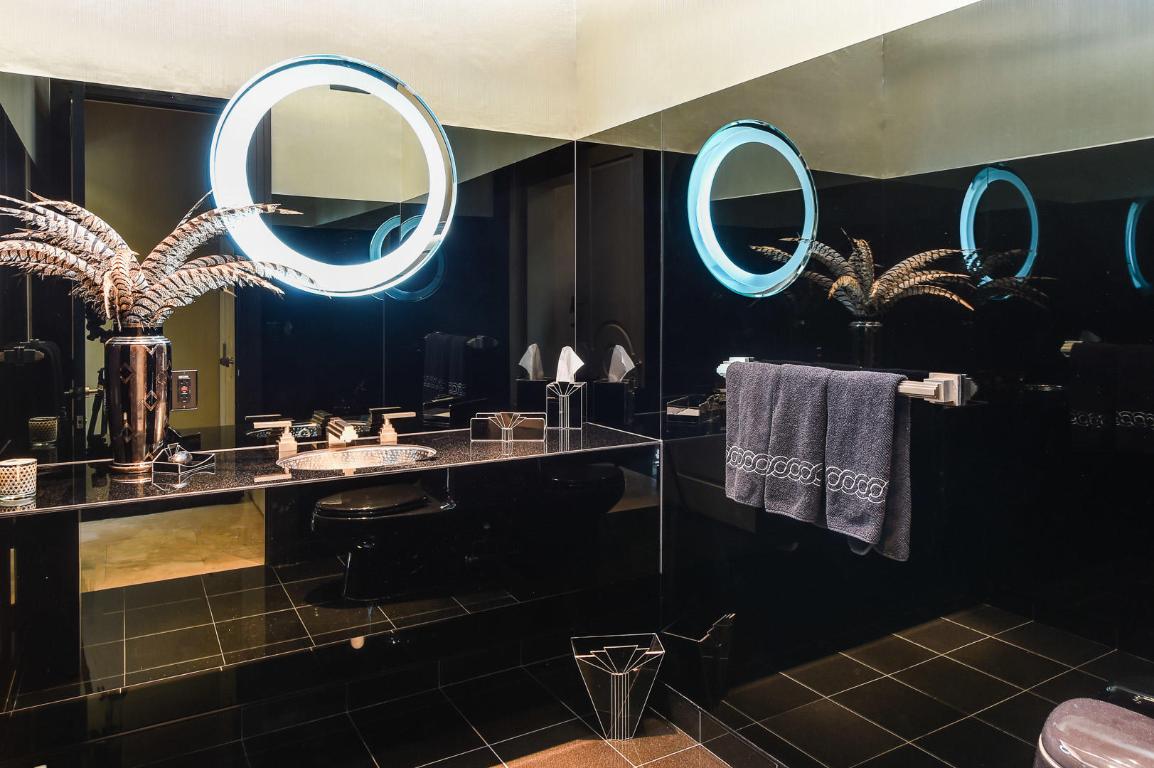 SINGER - Residential