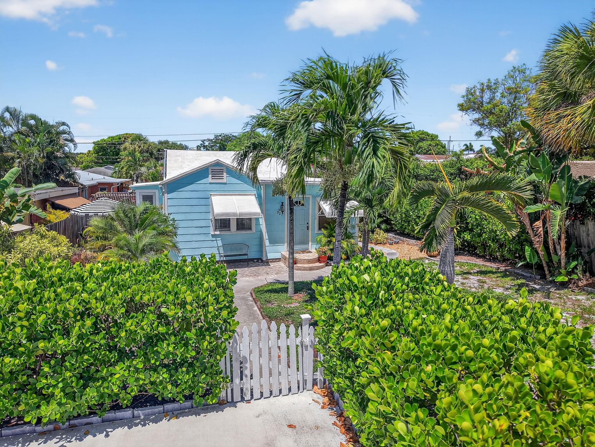 Nautical Charm, Clean and Bright, Behind the Palm Beach Zoo - Incredible AirBnB area - This 1,191 sq. ft., 3-bedroom, 1-bath home offers coastal-inspired living just steps from the Palm Beach Zoo. Featuring rich Brazilian wood flooring and a bright, well-designed layout, the space feels warm and inviting. Recent updates include a 2023 gas stove, 2020 gas water heater, 2022 refrigerator, and 2022 AC, helping to keep energy costs low thanks to natural gas efficiency. Nestled in a desirable West Palm Beach neighborhood, you’ll be close to nightlife, cultural attractions, dining, and just a short drive to the beach. This is a CASH ONLY sale and the property will need a new roof and termite treatment. All information is deemed reliable but must be verified by the buyer.
