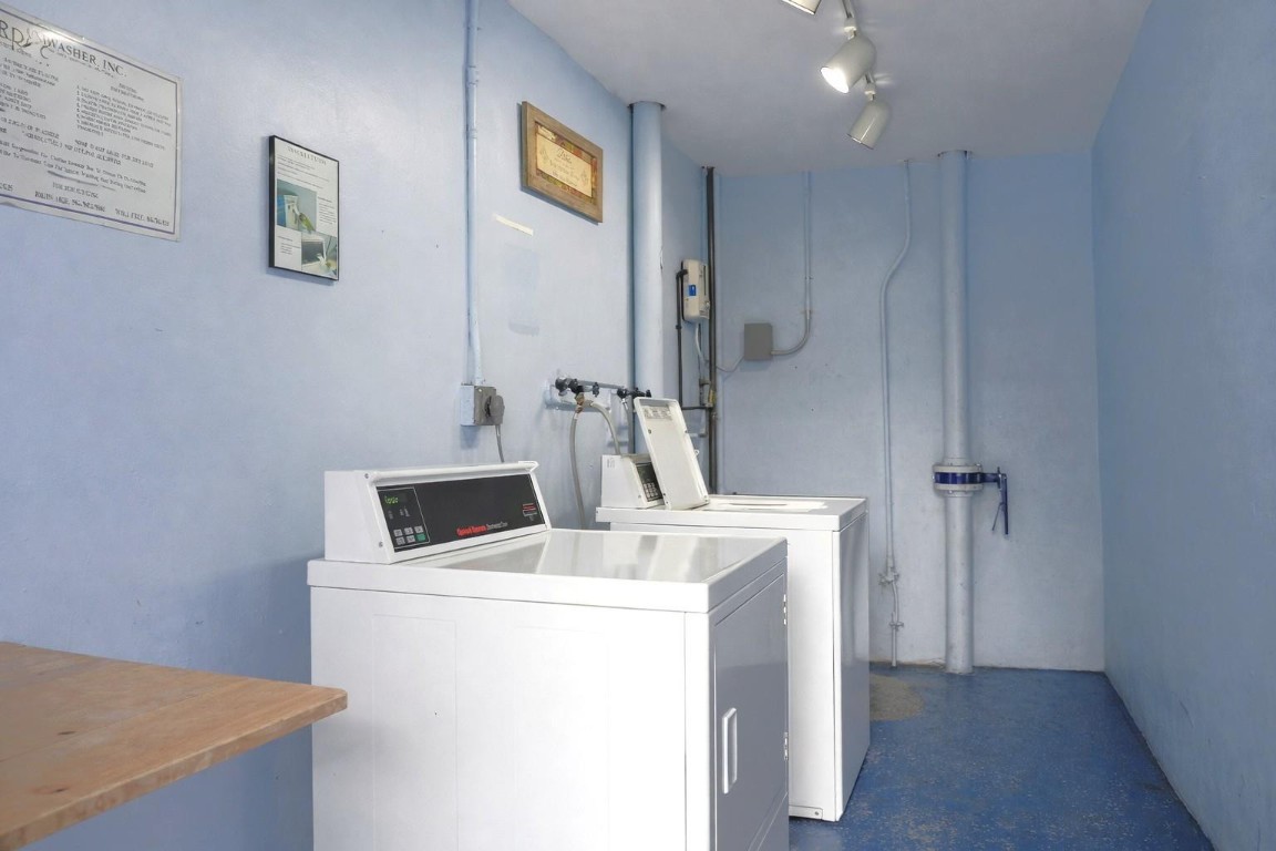 Hillcrest Country Club Ap - Residential Lease