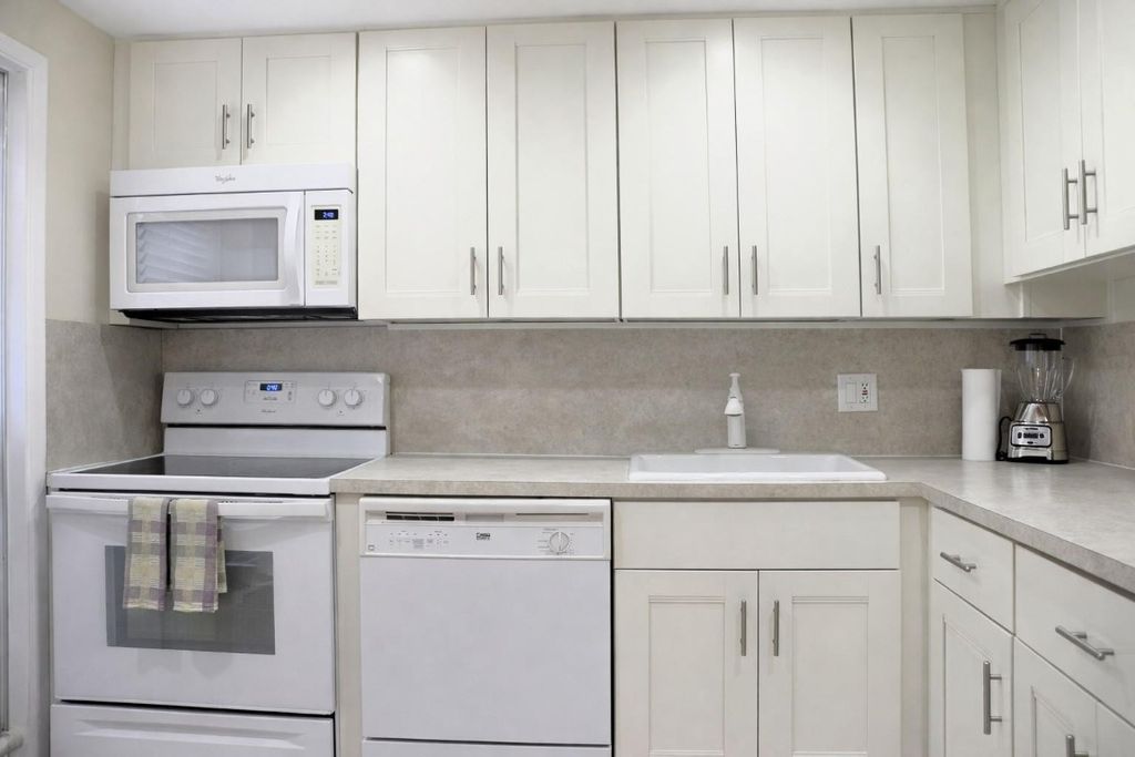 Photo of 4700 Washington Street #107, Hollywood, FL 33021 (MLS # F10544235)