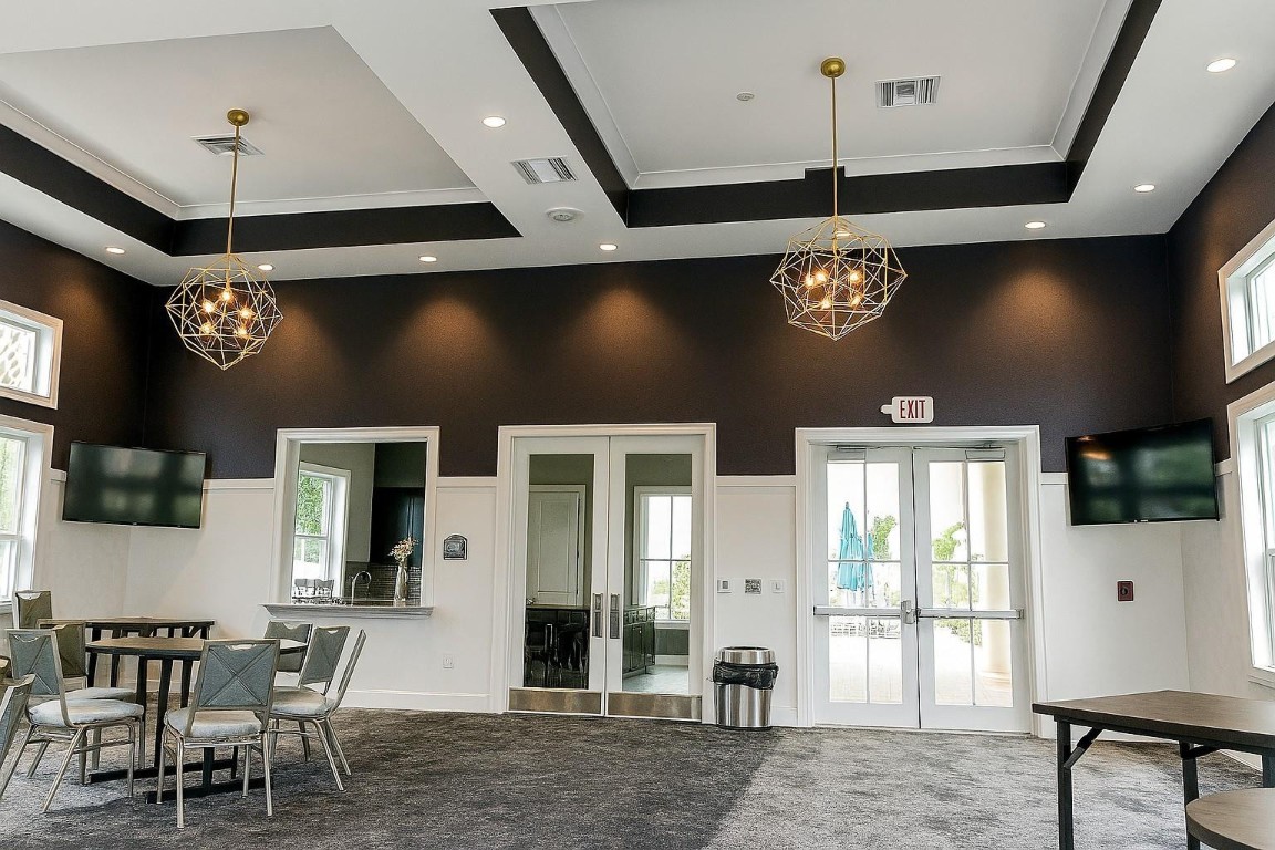 Hillcrest Country Club Ap - Residential Lease