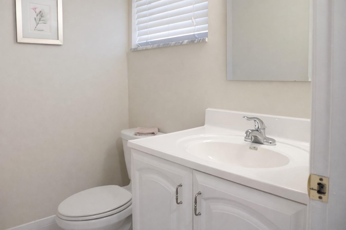 Hillcrest Country Club Ap - Residential Lease