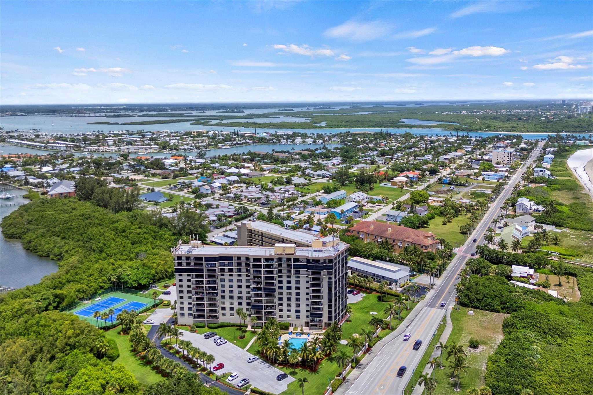 Sea Pointe Towers Of Fort - Residential Lease